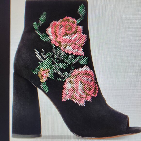 Donald Pliner "Barri" Suede Leather Open Toed Booties. NIB. Size: various - Picture 2 of 16